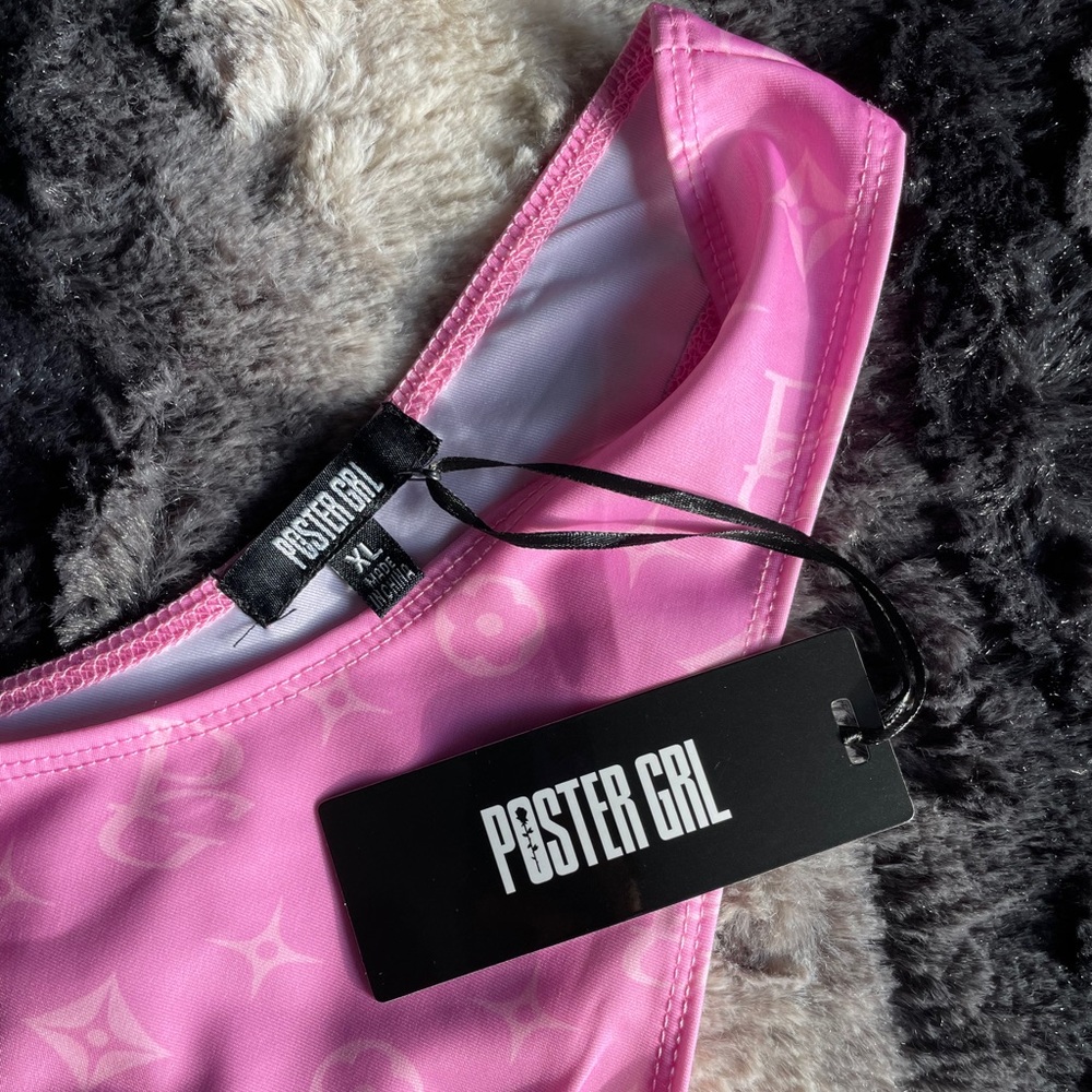 Poster Girl dress offers welcomed
